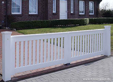 Einfahrtstor 2-Flügel Doppeltor OHLAND - Weiße Holztore von Peters + Peters