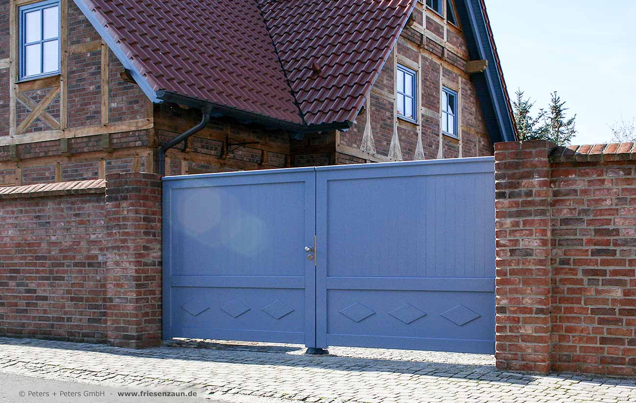 Individuelle Gartentore mit Sichtschutz und  persönlicher Gestaltung - Gartentor OHLAND  - Anfertigung nach Maß.