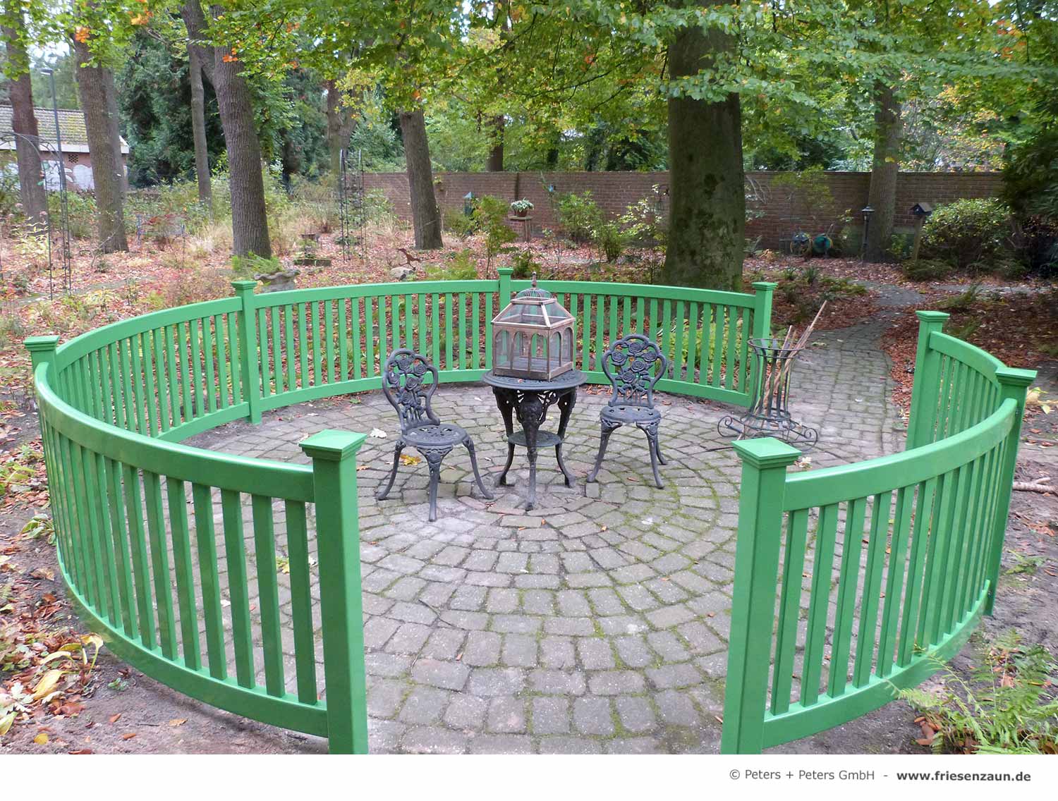 Original Sylter Friesenzaun - Weißer Gartenzaun aus wertvollem ODUM IROKO Hartholz - Anfertigung nach Maß von Peters + Peters