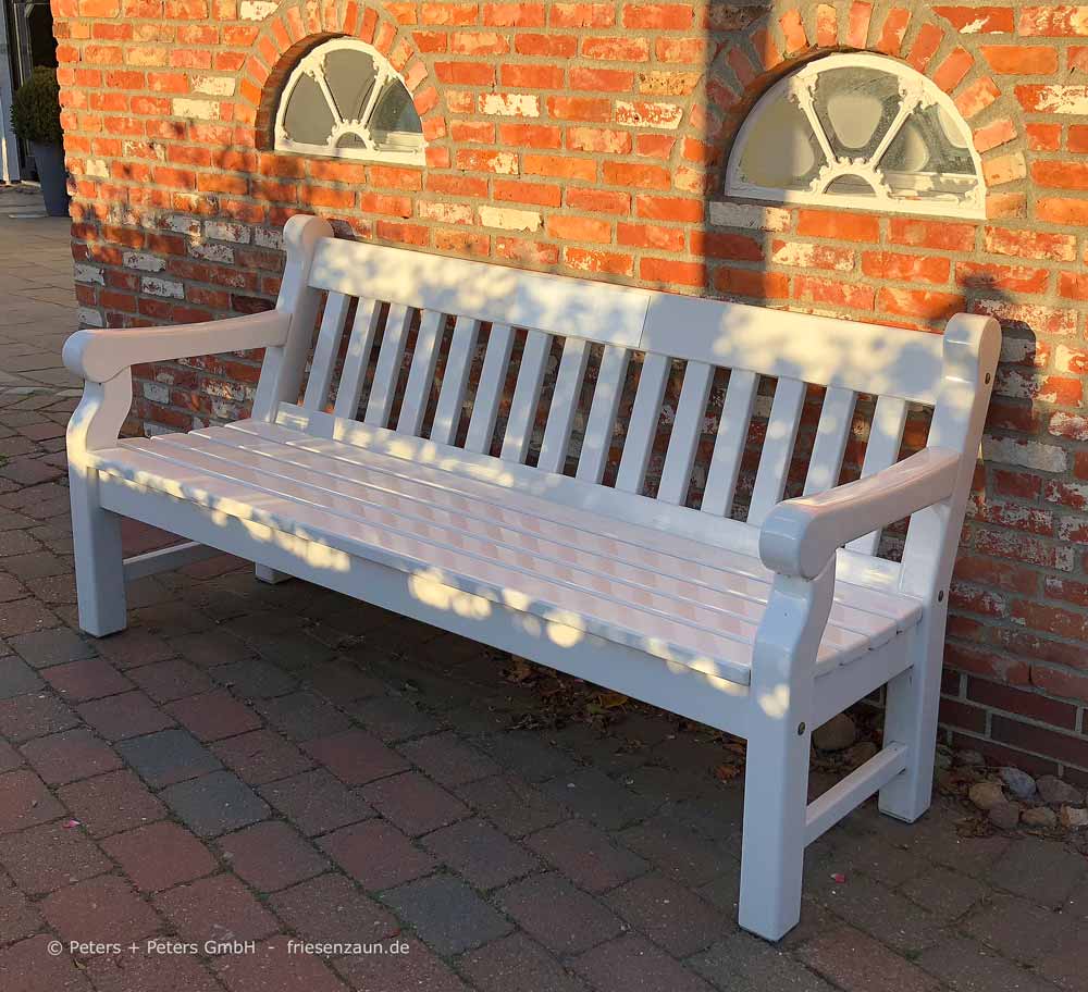 Englische Gartenbank WINDSOR grün - 2er + 3er Gartenbank Hartholz. Lieferbar in weiß oder in jedem anderen RAL-Farbton.