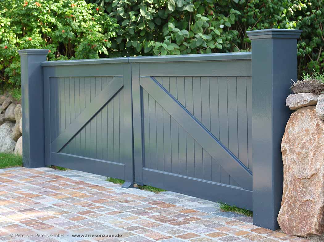 Individuelle Gartentor - Holztore aus wertvollem Hartholz - Qualität mit 25 Jahren Garantie.