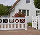 Exklusive Gartentore mit dekorativen Kreuzen - Holztor ALT-HAMBURG aus ODUM-IROKO Hartholz - zum vergrößern klicken !