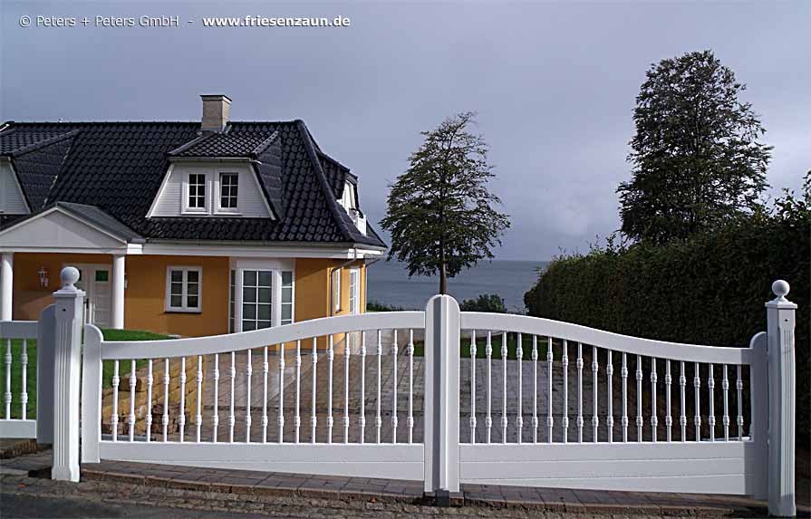 Individuelle Gartentor - Holztore aus wertvollem Hartholz - Qualität mit 25 Jahren Garantie.