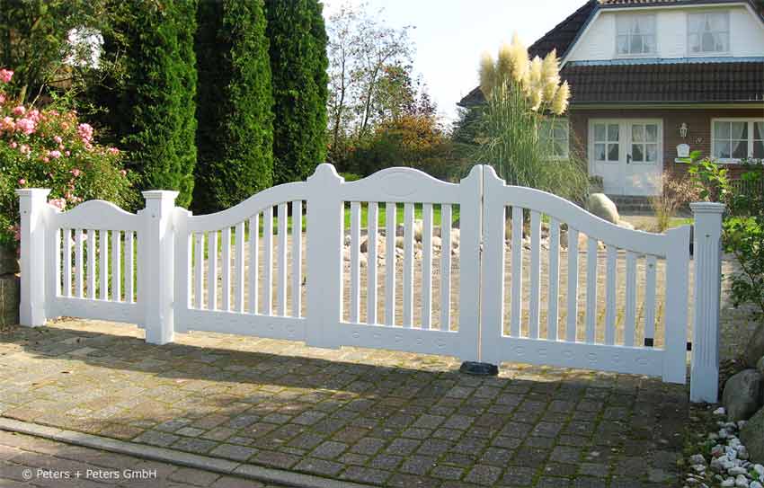 Individuelle Gartentor - Holztore aus wertvollem Hartholz - Qualität mit 25 Jahren Garantie.