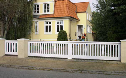 Individuelle Gartentor - Holztore aus wertvollem Hartholz - Qualität mit 25 Jahren Garantie.