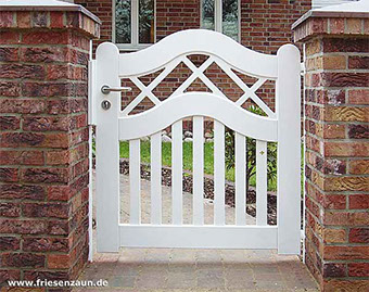 Individuelle Gartentor - Holztore aus wertvollem Hartholz - Qualität mit 25 Jahren Garantie.