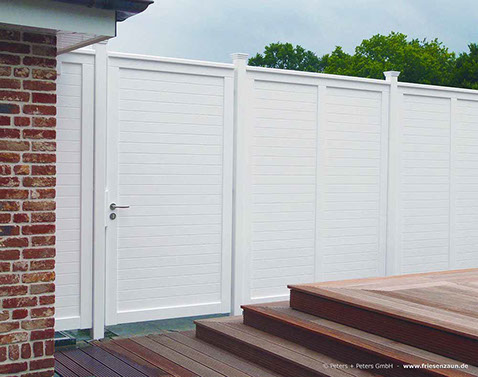 Gartentor BERGSTEDT - Weiße Holztore nach Maß gefertigt - Gartentore in mehr als 200 RAL-Farben.