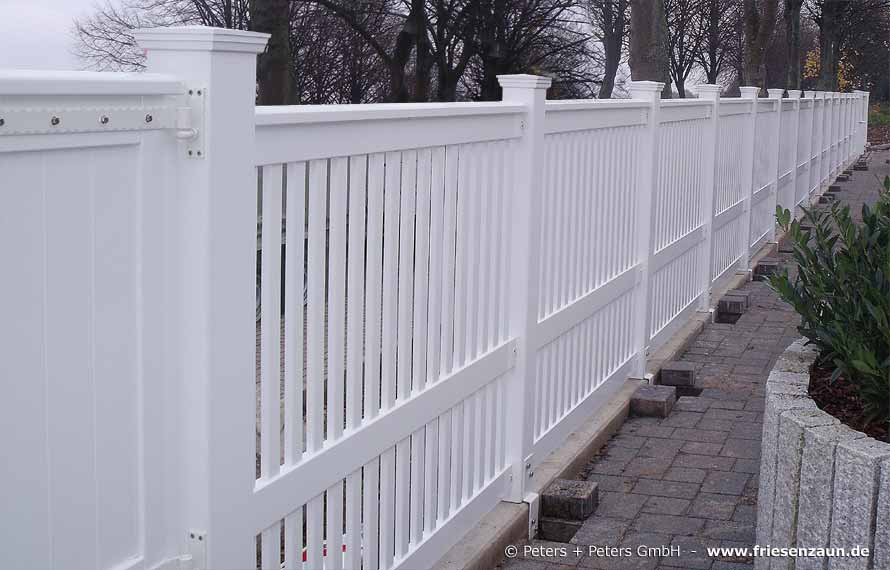 Original Sylter Friesenzaun - Weißer Gartenzaun aus wertvollem ODUM IROKO Hartholz - Anfertigung nach Maß von Peters + Peters