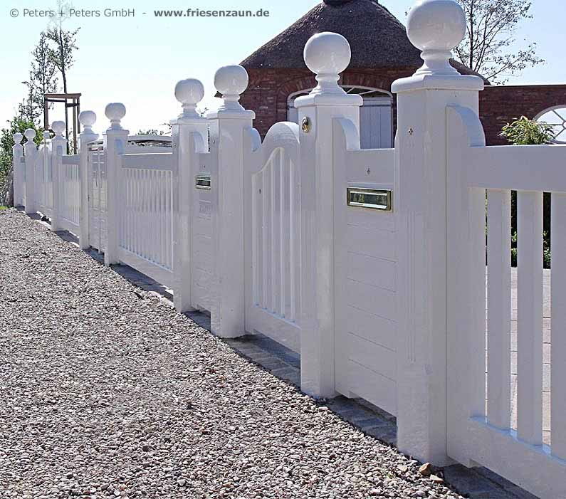 Original Sylter Friesenzaun - Weißer Gartenzaun aus wertvollem ODUM IROKO Hartholz - Anfertigung nach Maß von Peters + Peters