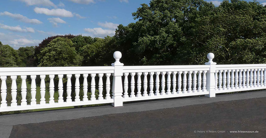 Terrassenzaun - Terrassengeländer weiß lackiert - Premium Tischlerqualität direkt vom Hersteller.