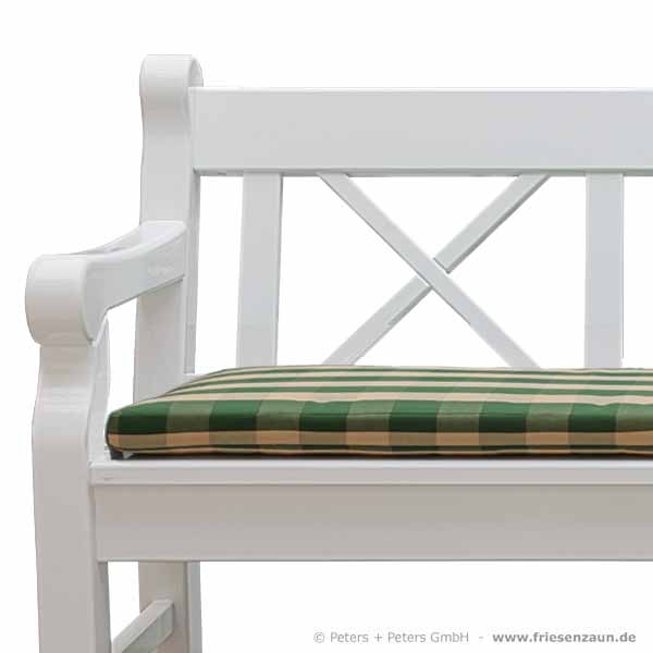 Weiße Holzgartenbank HAMPTON aus wertvollem Hartholz - Holzbank mit Kreuzen. Lieferbar in weiß oder in jedem anderen RAL-Farbton.
