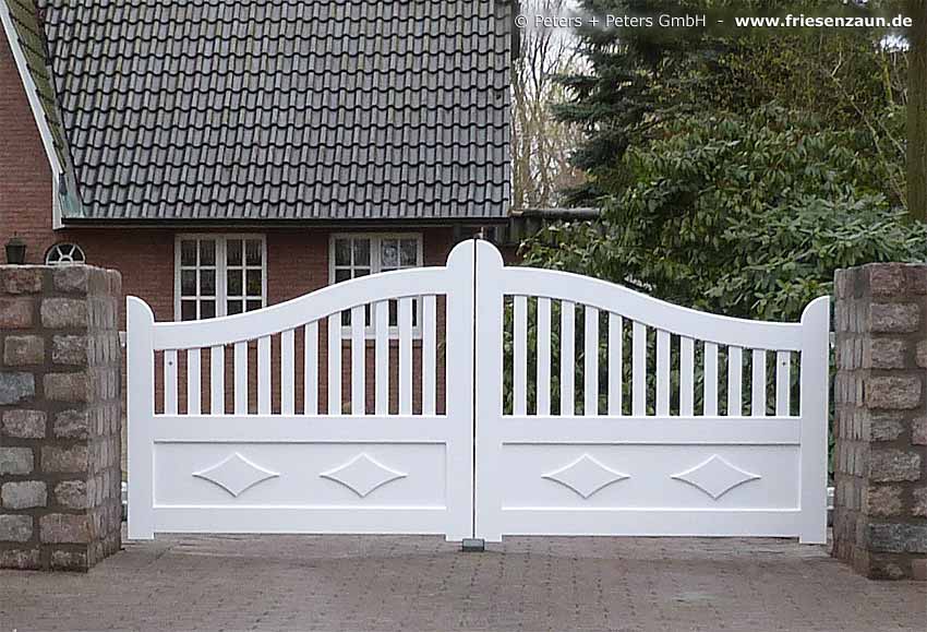 Individuelle Gartentor - Holztore aus wertvollem Hartholz - Qualität mit 25 Jahren Garantie.