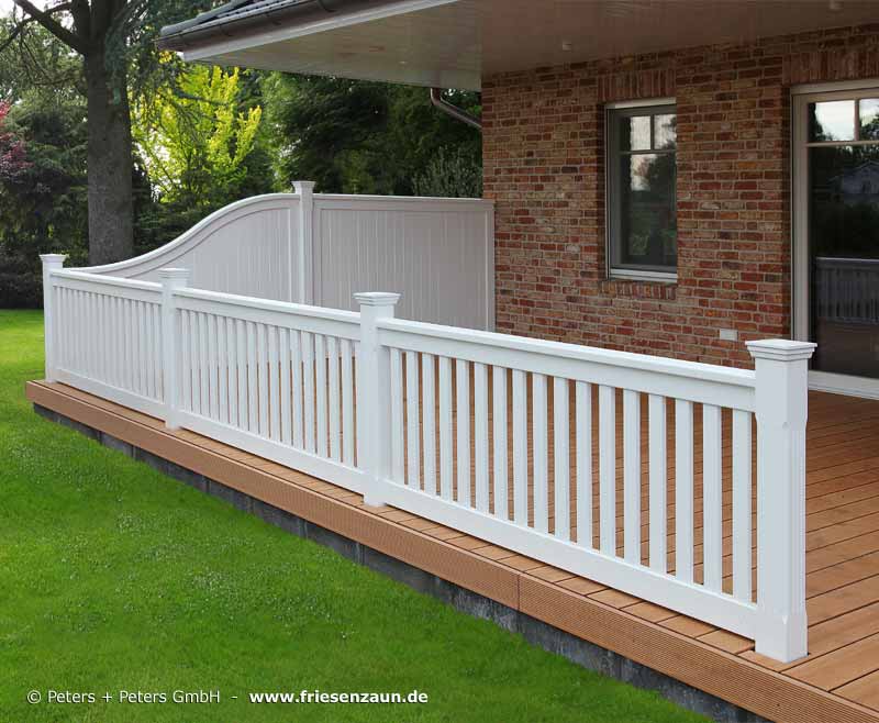 Terrassengeländer und hochwertiger Sichtschutz mit Terrassenzaun für Terrasse, Haus und Garten - Hartholz nach Maß gefertigt.