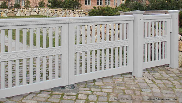 Gartentor BERGSTEDT - Weiße Holztore nach Maß gefertigt - Gartentore in mehr als 200 RAL-Farben.
