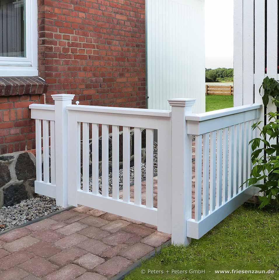 Gartentor OHLAND - Weiße Holztore nach Maß gefertigt. Gartenzaun mit Einzeltor - Auch komplizierte Ecklösungen lassen sich  stilvoll lösen.