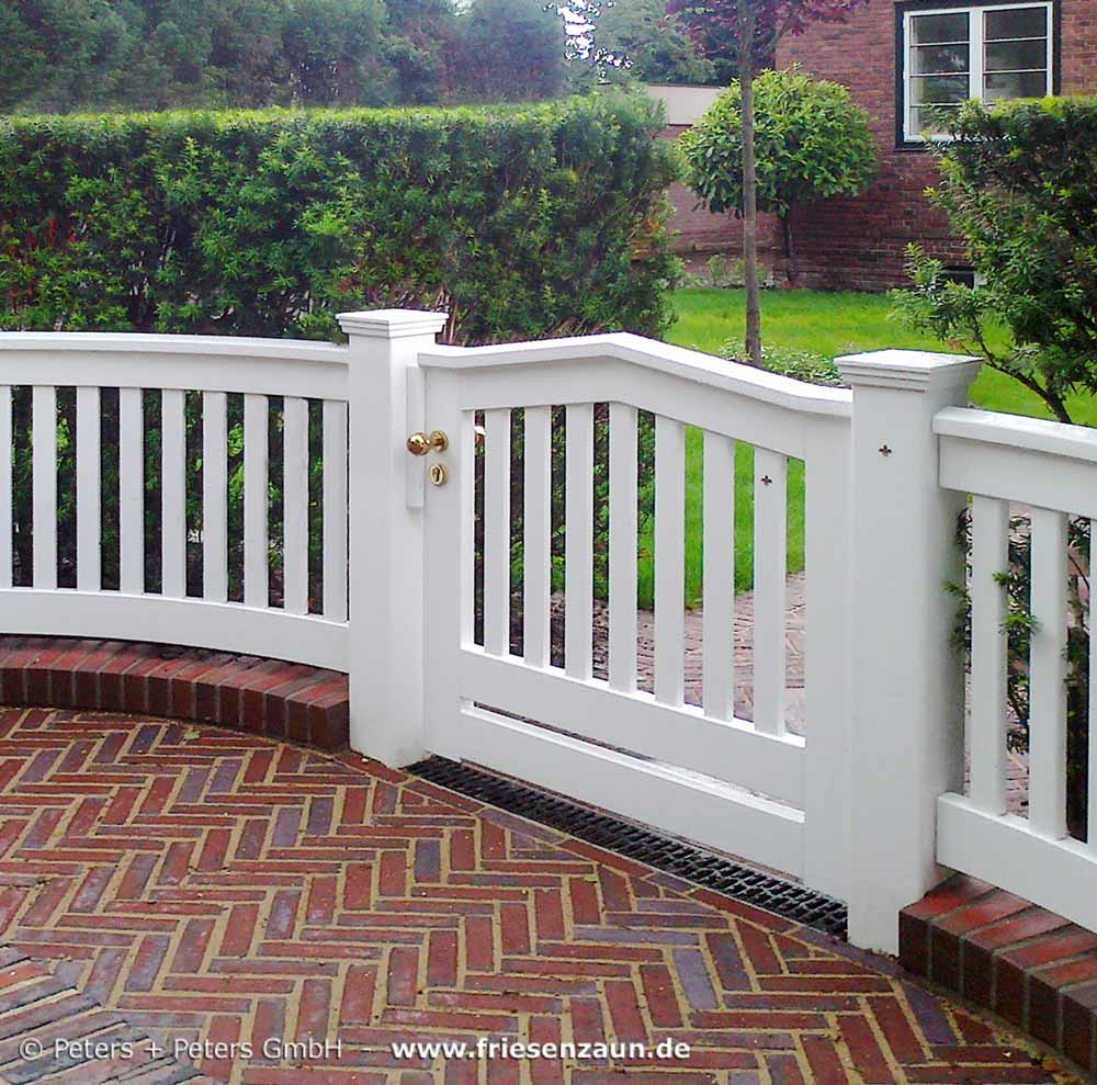 Individuelle Gartentor - Holztore aus wertvollem Hartholz - Qualität mit 25 Jahren Garantie.