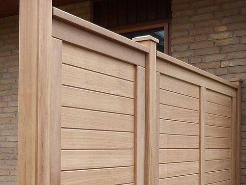 Gartentor BERGSTEDT - Weiße Holztore nach Maß gefertigt - Gartentore in mehr als 200 RAL-Farben.