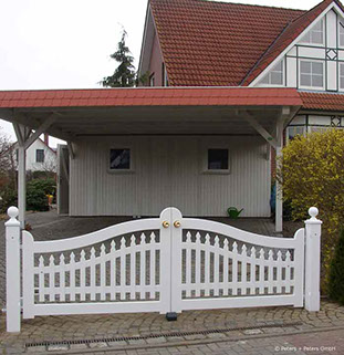 Individuelle Gartentor - Holztore aus wertvollem Hartholz - Qualität mit 25 Jahren Garantie.