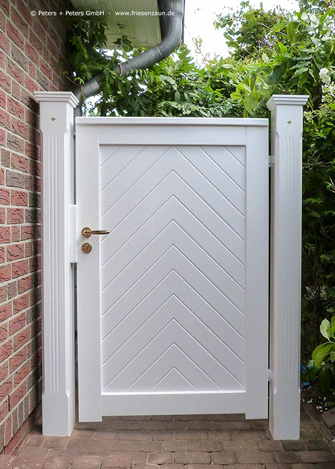 Sichtschutztor Einzeltor als Abgrenzung zum Privatbereich Ihres Gartens.