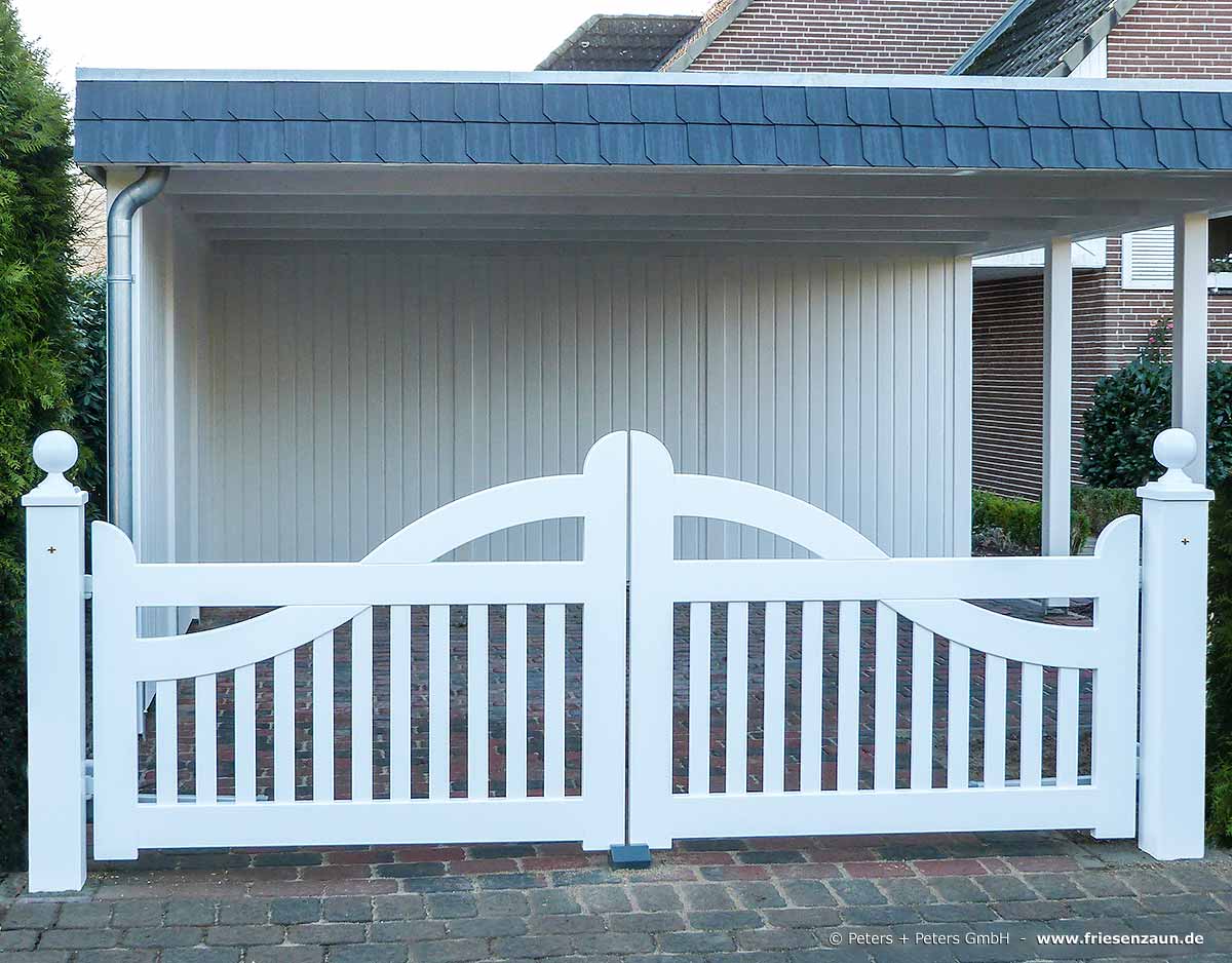 Weißes Friesentor LUXUS - Sylter Gartentore aus dauerhaftem Hartholz im beliebtem Friesenstil - Anfertigung nach Maß.