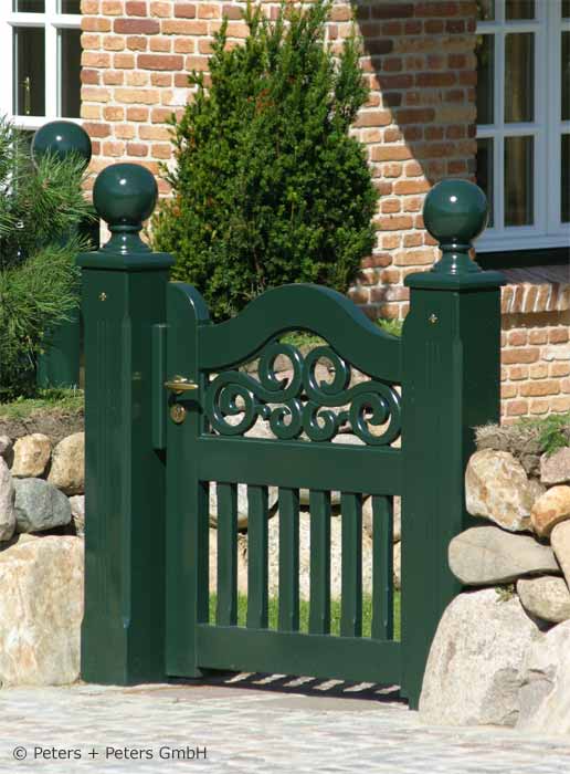 Individuelle Gartentor - Holztore aus wertvollem Hartholz - Qualität mit 25 Jahren Garantie.