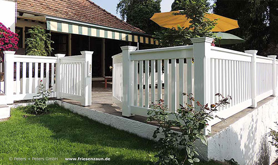 Geländer Holzgeländer Terrasse - formschön, stabil, dauerhaft und wetterfest