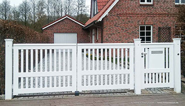 Gartentoranlage OHLAND - Torhöhe 160 cm mit zusätzlichem Rahmenholz und Briefkasten im Einzeltor. Doppeltor mit Torautomatik.