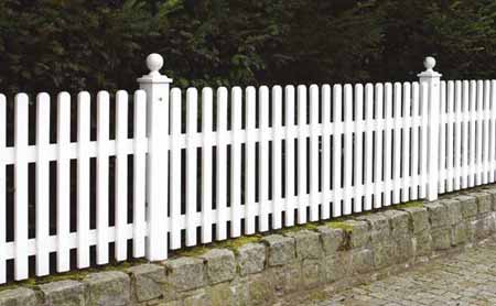 Custom made gardenfence, iroko hardwood painted white or color - made in Germany